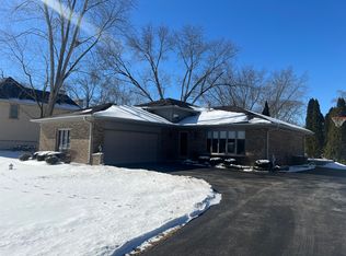 1920 Strenger Ln, Riverwoods, IL