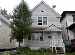 409 4th St, Waukegan, IL 60085