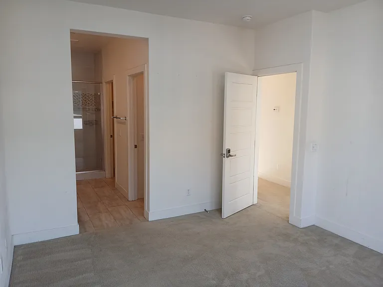 135 W Live Oak Ave #J — Photo 4