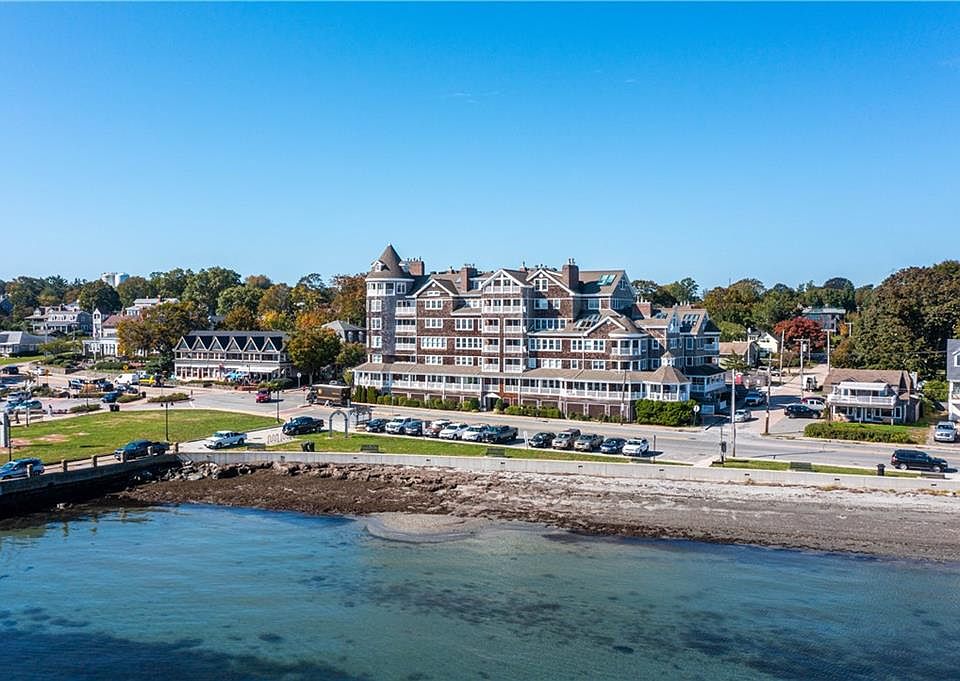53 Conanicus Ave APT 1B, Jamestown, RI 02835 Zillow