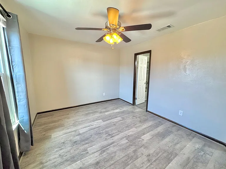 1037 Still Harbor Cir — Photo 17