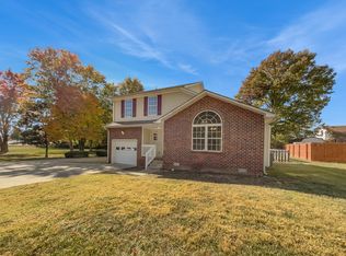 2824 Trenton Rd, Clarksville, TN 37040