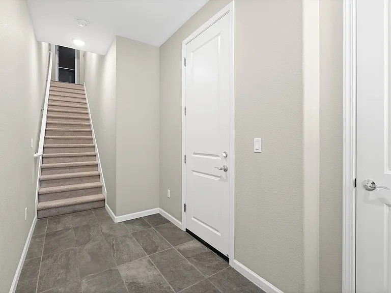327 Pear Tree Ter #B — Photo 26