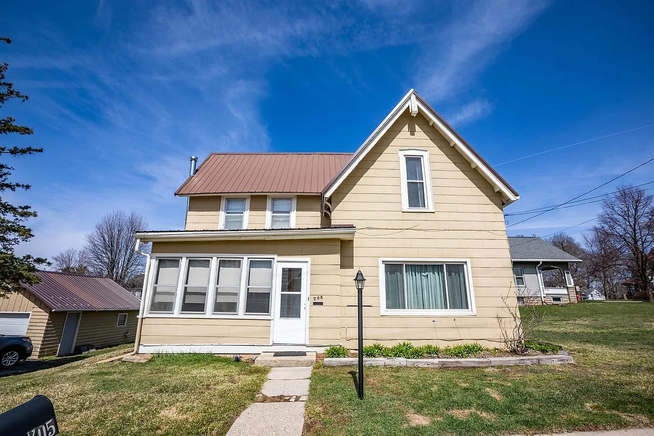 705 Fountain Street photo 1