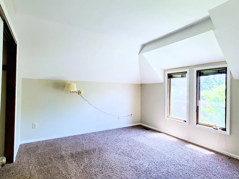 5990 Kirkwall Ct W — Photo 38
