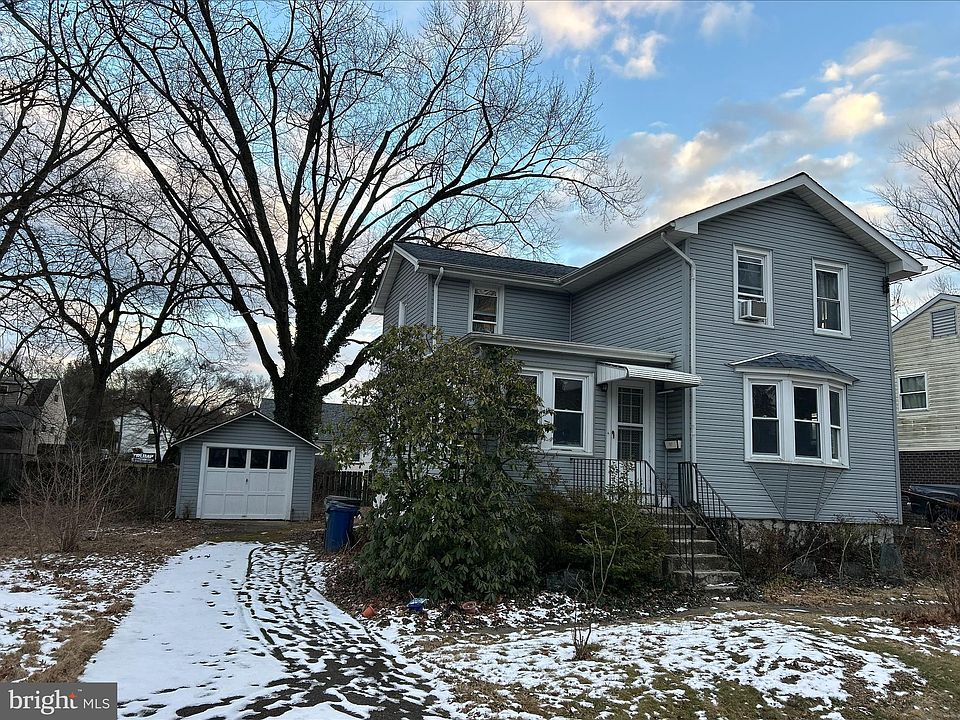 2nd image of 651 Maple Ave