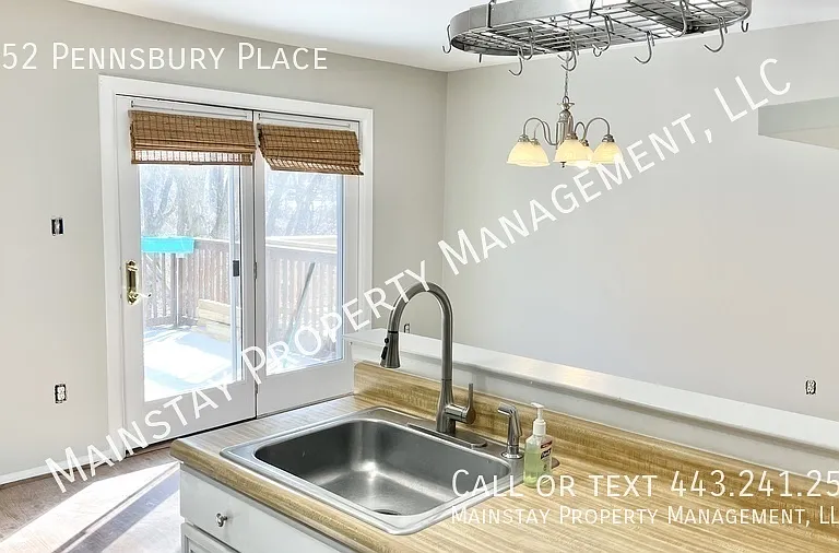 8852 Pennsbury Pl — Photo 6