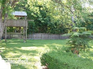 320 S 23rd St, Quincy, IL 62301