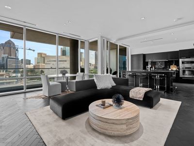 2408 Victory Park Ln APT 736, Dallas, TX, 75219