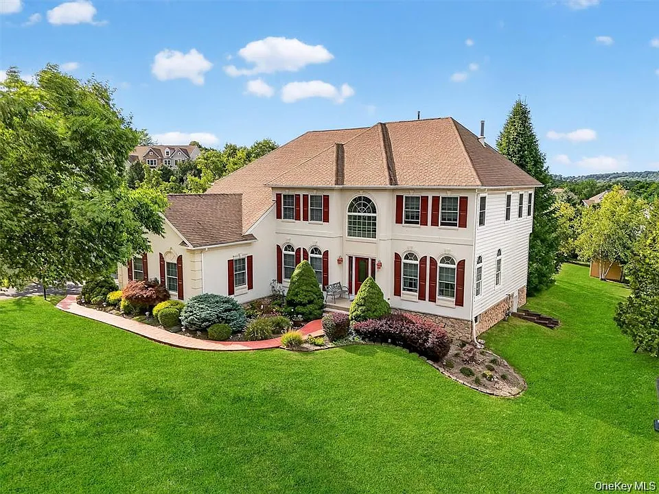 36 Deangelis Dr