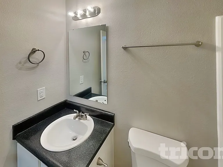 6238 Monteo Ln — Photo 14