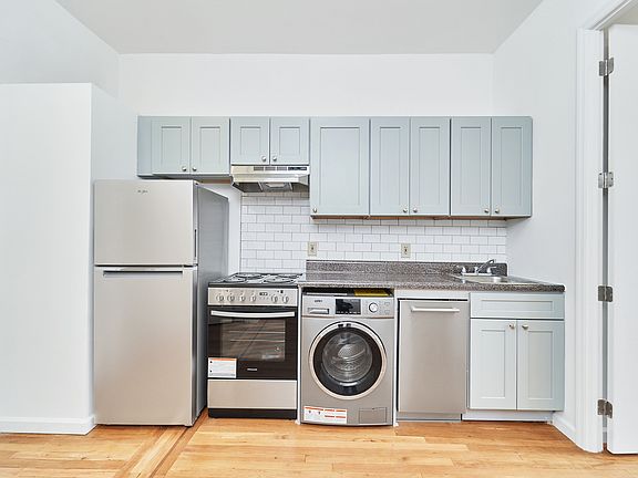 5th image of 421 E 80th St APT 5b