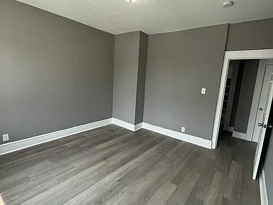 413 Hawthorne Ave #1 — photo 4 of 5