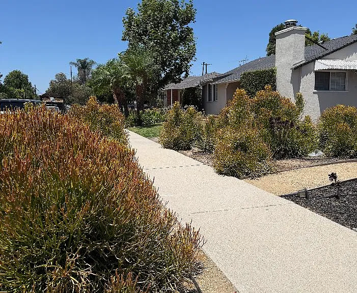 16601 Valerio St — Photo 22