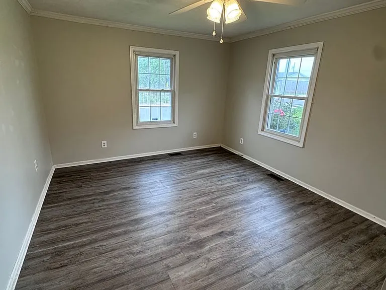 99 Smith Cir — Photo 3