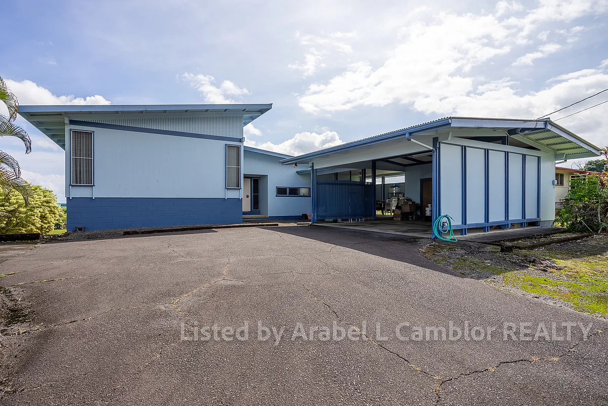 Building Photo - 129 Kapualani St