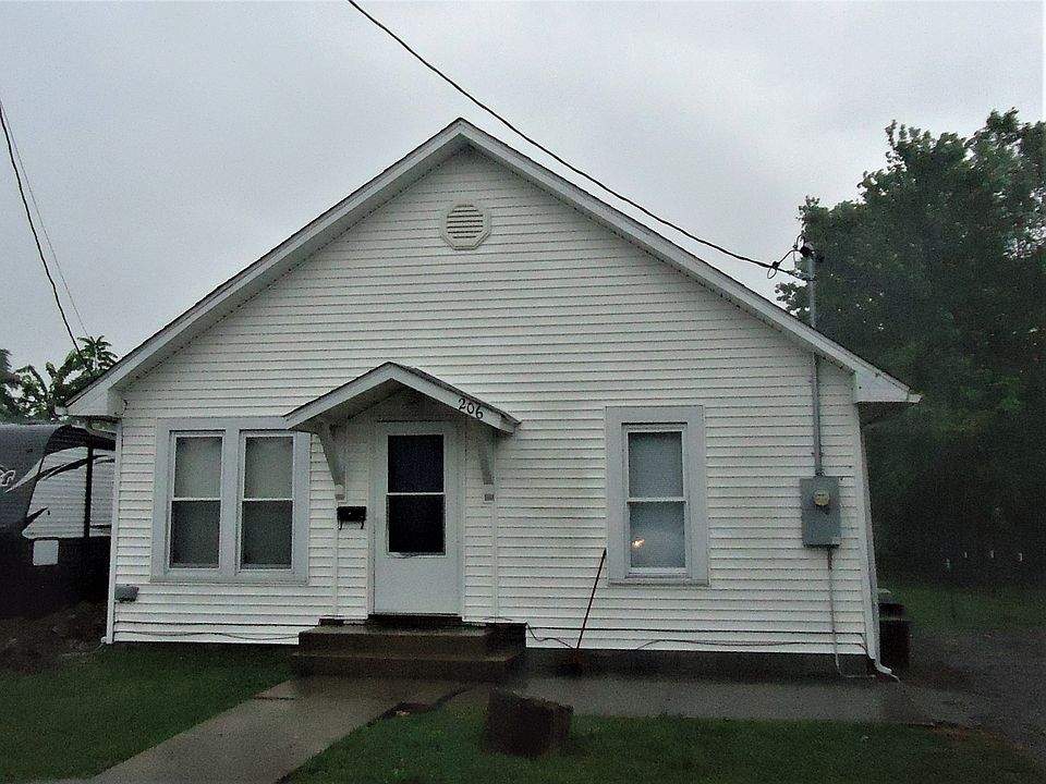 Updated windows, roof, sewer line