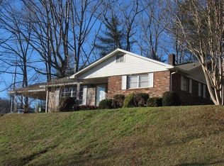 261 Trimont Trl, Franklin, NC 28734