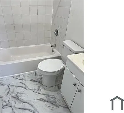 4215 Viola St #2R — Photo 7