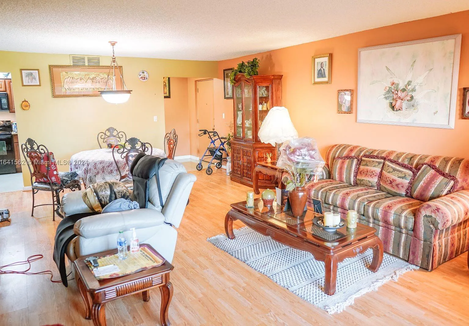 Condominium 4 Of Environ — Photo 2