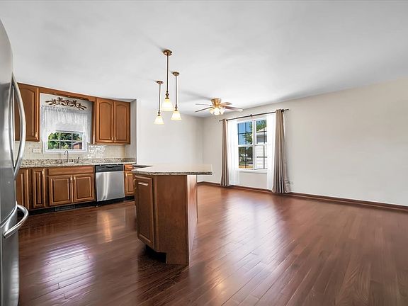 5th image of 8049 W Norwood Dr