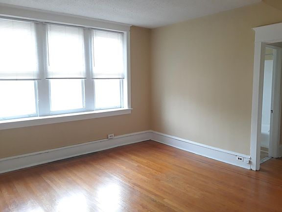 3rd image of 6510 Lincoln Dr #C2