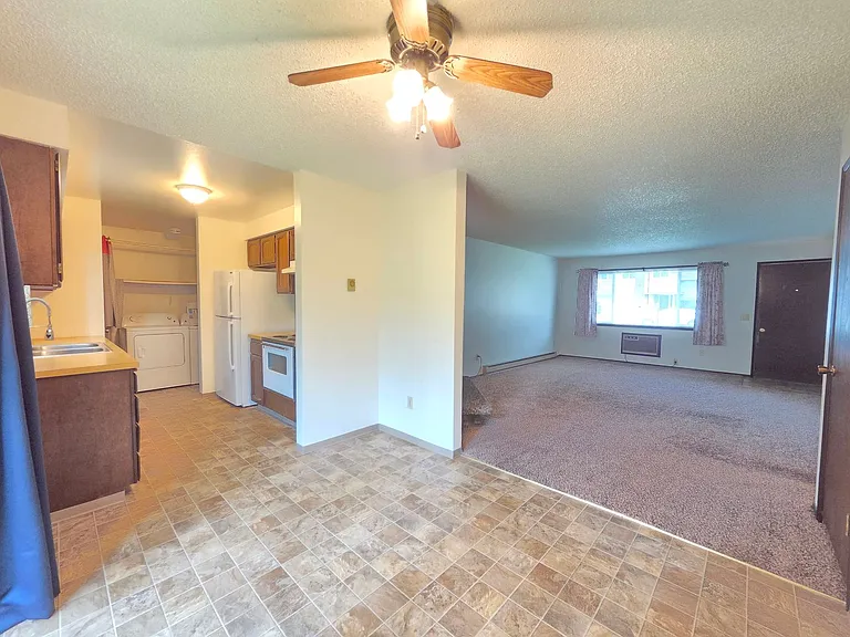 1318 S Robinhood St — Photo 6