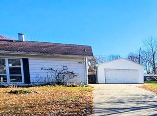 2804 Castle Ct, Peru, IN 46970