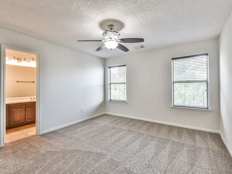 29315 Hickory Terrace Dr — Photo 26