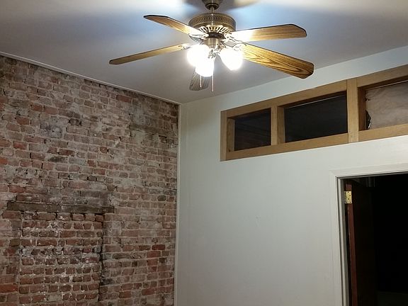 5th image of 97 Ryerson St #1