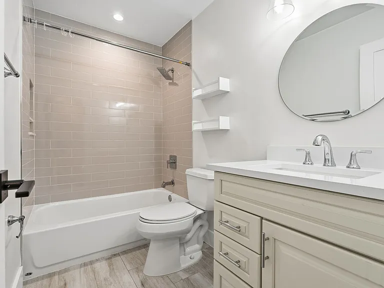 26636 Southern Pines Dr #104 — Photo 5