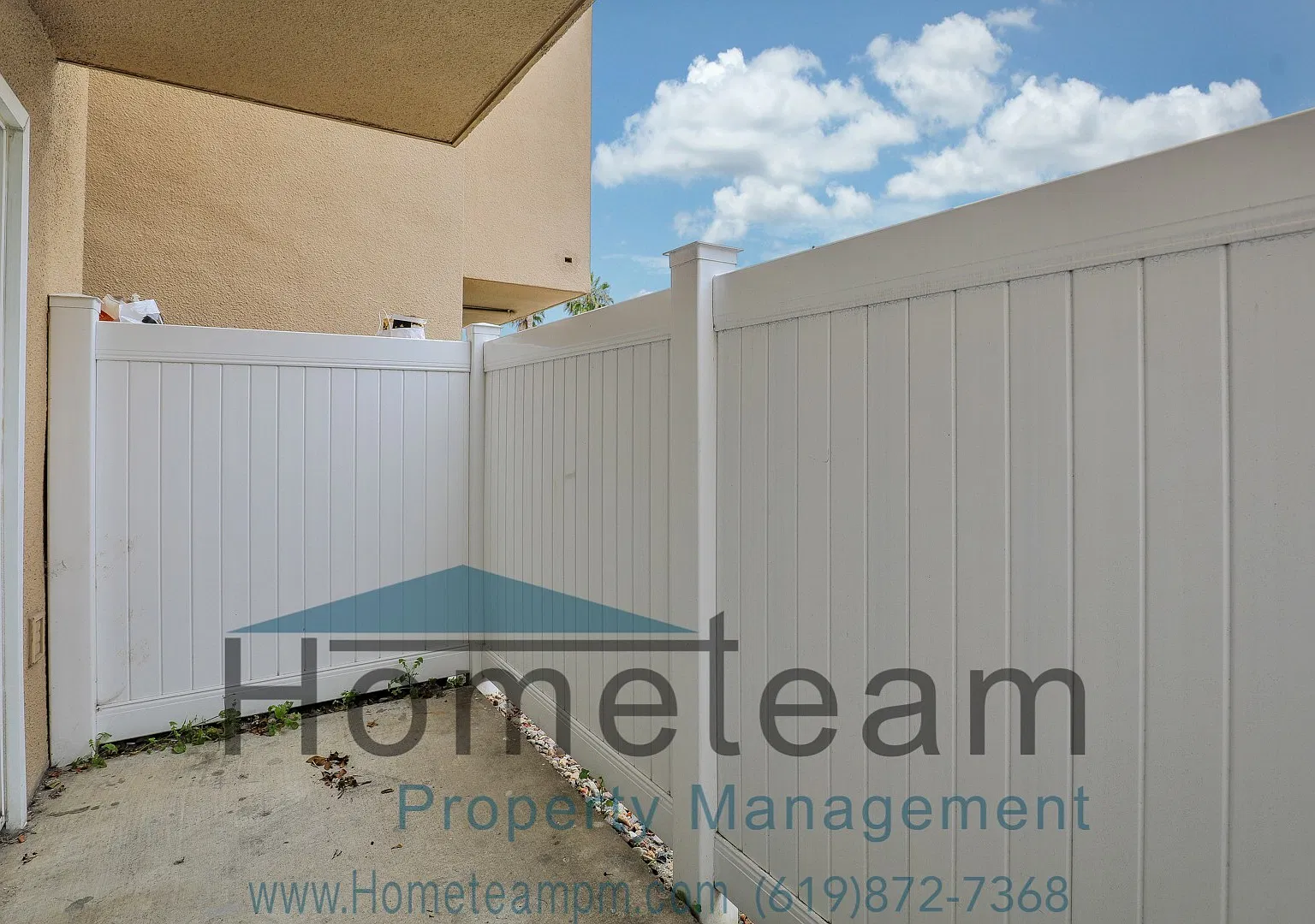 2 Br/ 2 Ba 892 Sqft San Diego Condo — Photo 3