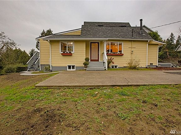 3rd image of 5141 E Hillcrest Dr