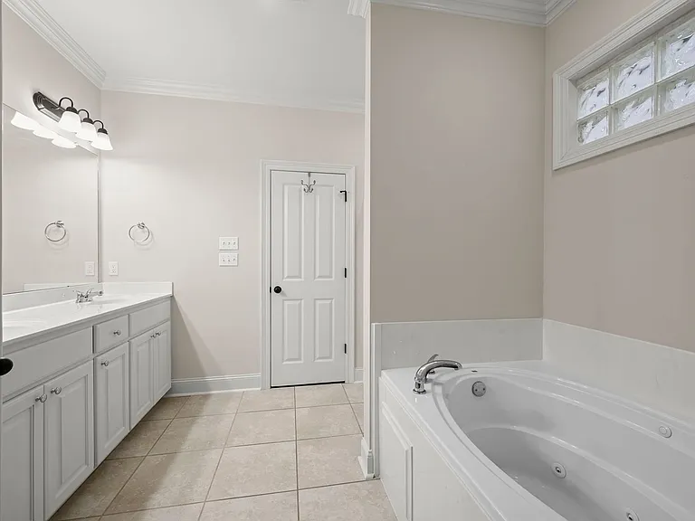 14835 Pendleton Way — Photo 15