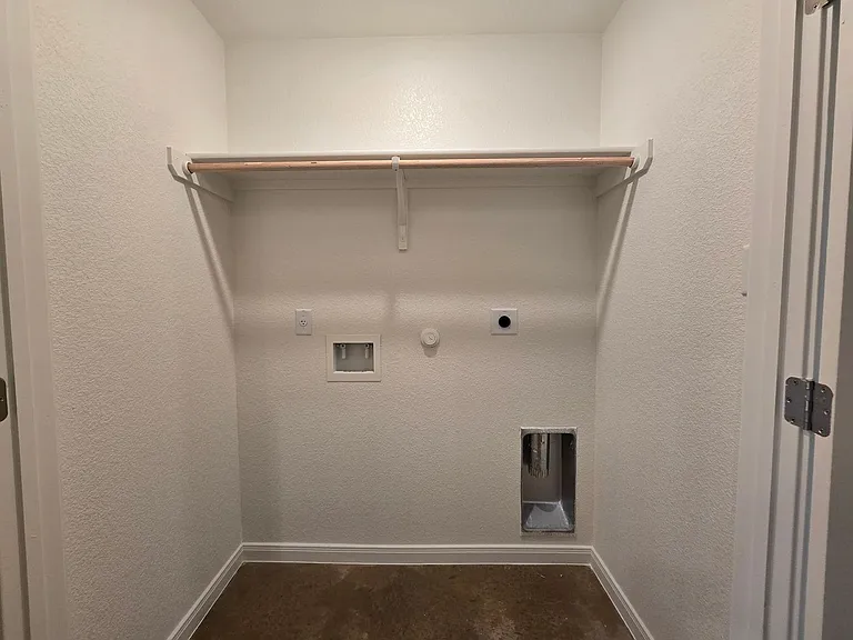 908 Cherry Laurel Ln #A/B — Photo 20