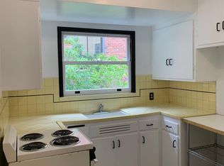 5317 Broadway Ter, Oakland, CA 94618