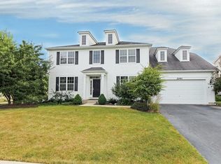 2290 Trailside Ln, Wauconda, IL 60084