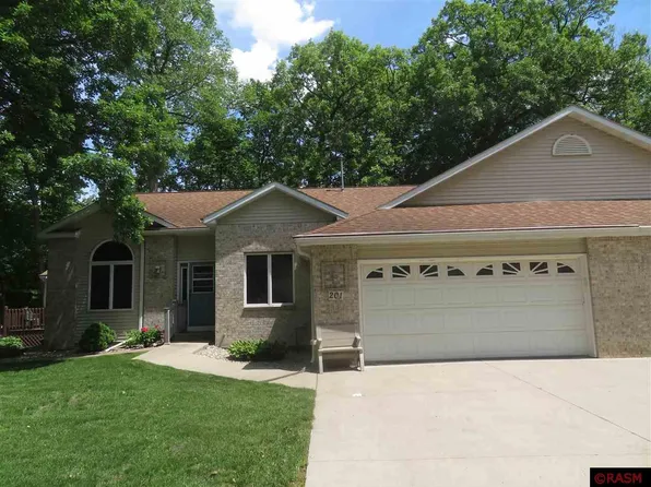 1540 Pleasant View Dr APT 201, North Mankato, MN 56003