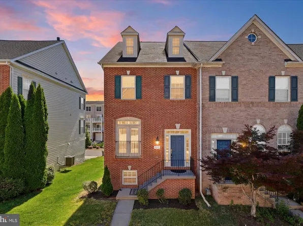 4677 Carisbrooke Ln, Fairfax, VA 22030
