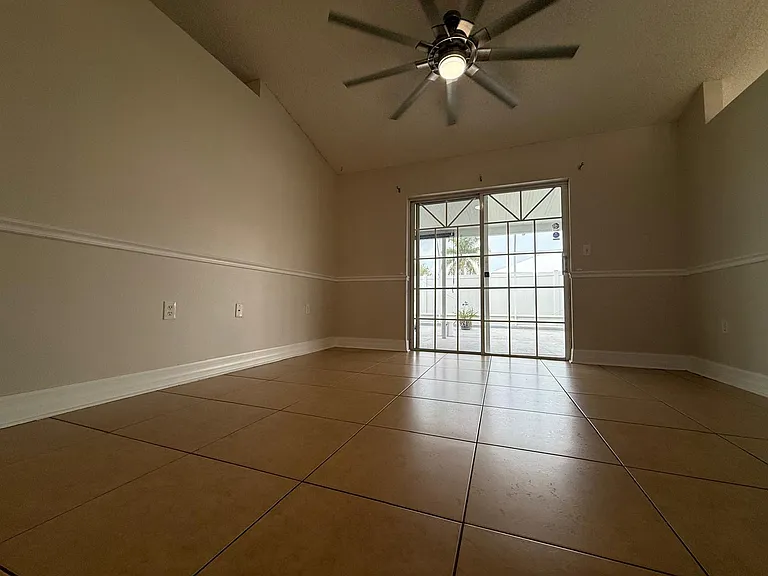 2531 Sage Dr — Photo 6