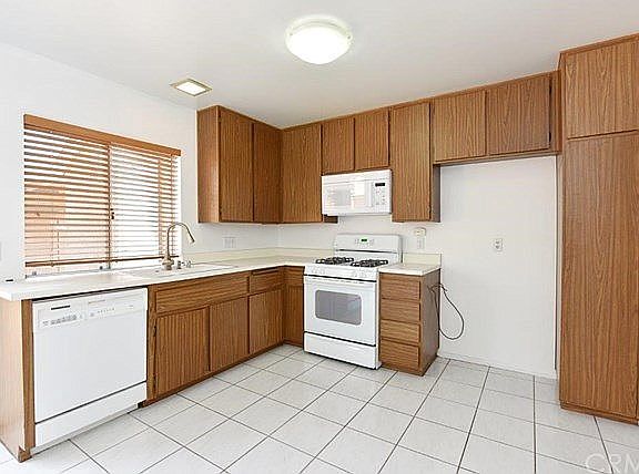 4th image of 13 Eastmont #41