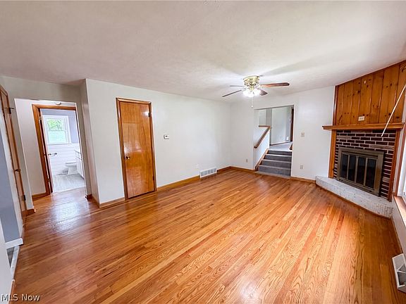 3rd image of 1146 Etter Rd