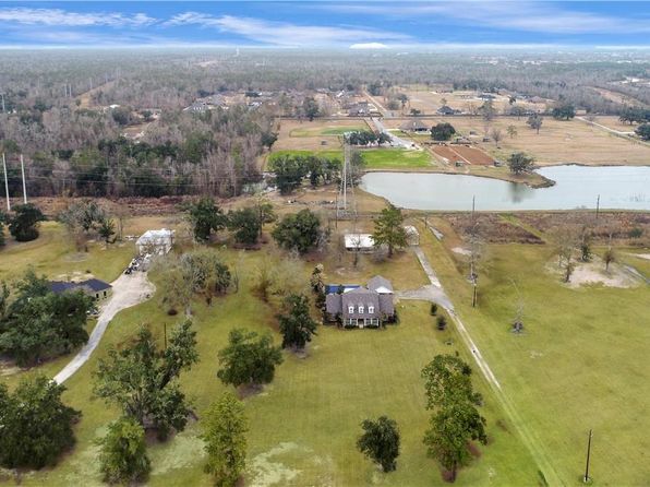 1235 Staci Ln, Sulphur, LA 70665