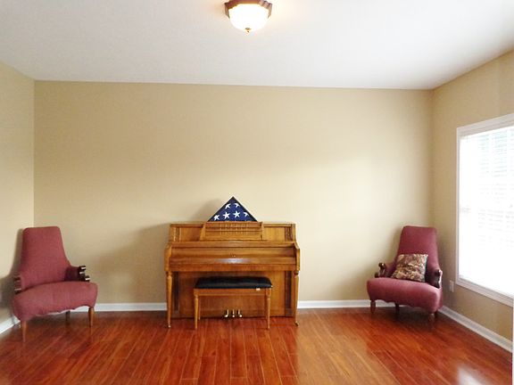 Formal living room or office