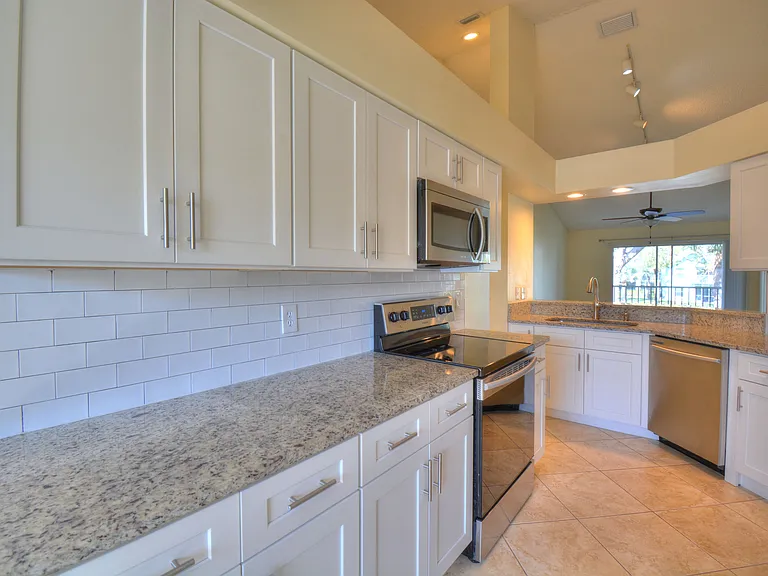169 Grand Oaks Way #204 — Photo 2