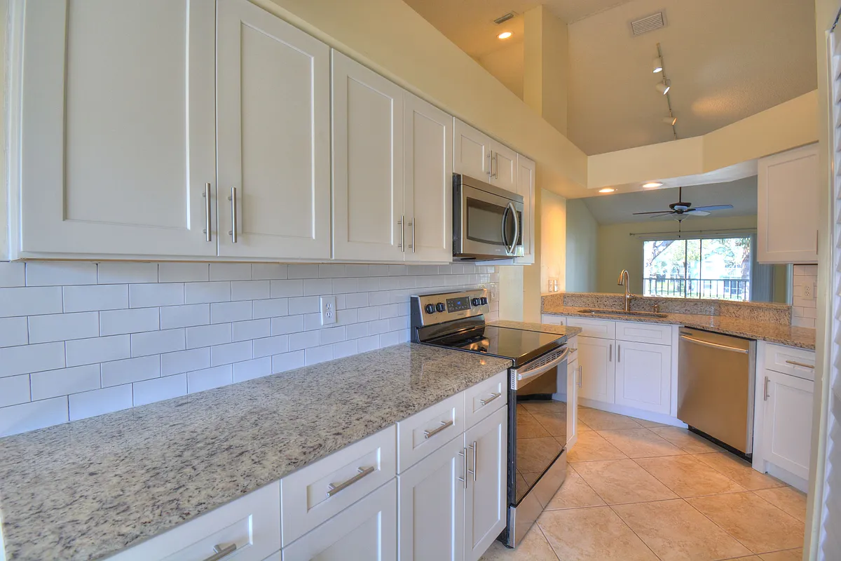Building Photo - 169 Grand Oaks Way #204