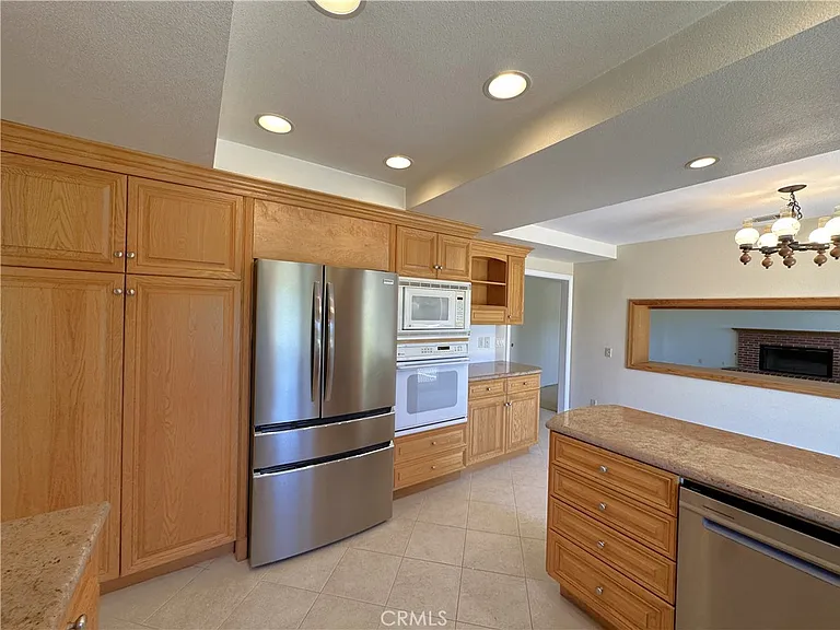 26543 Academy Dr — Photo 13