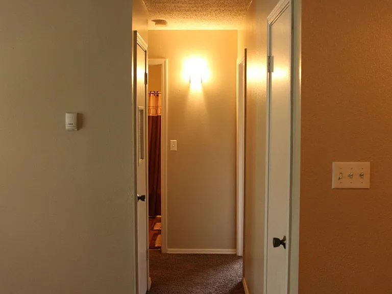 6701 NW Maple Dr — Photo 16