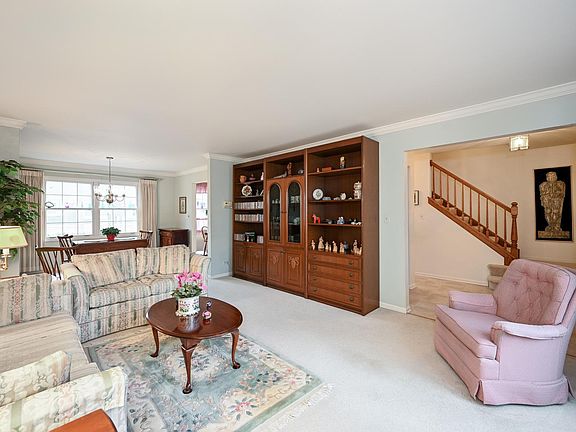5th image of 1813 Courtenay Dr