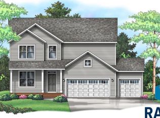 2004 N Goldberg Cir, Sioux Falls, SD 57107